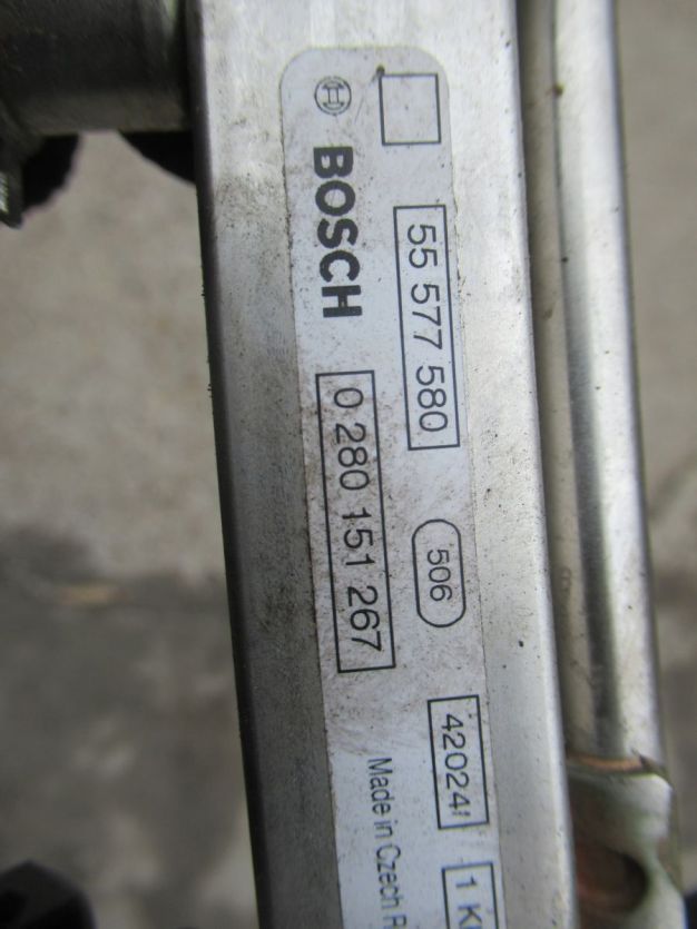 OPEL MERIVA B LIFT 1.4 T WTYSKIWACZ WTRYSKIWACZE