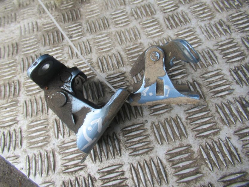 OPEL MERIVA B LIFT 1.4 T ZAWIASY DRZWI LEWY TYŁ