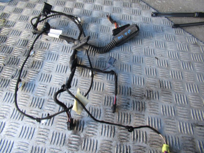 SEAT MII WIĄZKA DRZWI PRAWA 1S1971121CQ