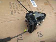 NISSAN JUKE I LIFT 2015 R. ZAMEK LEWY PRZÓD