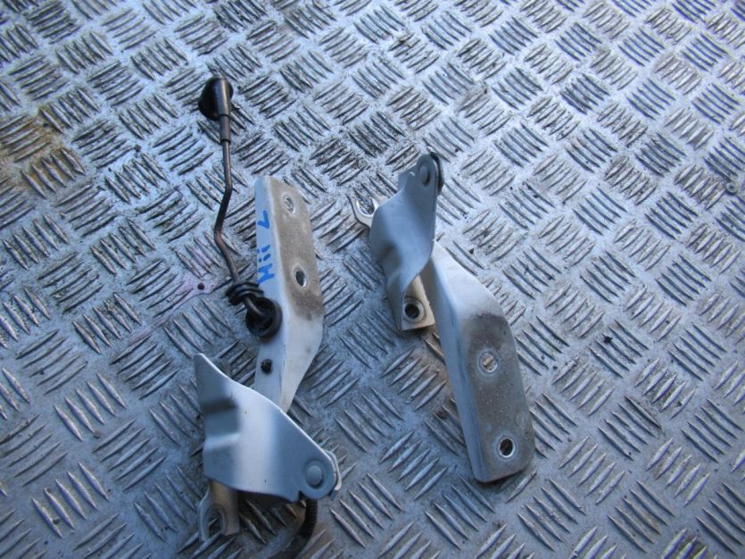 SEAT MII ZAWIASY MASKI