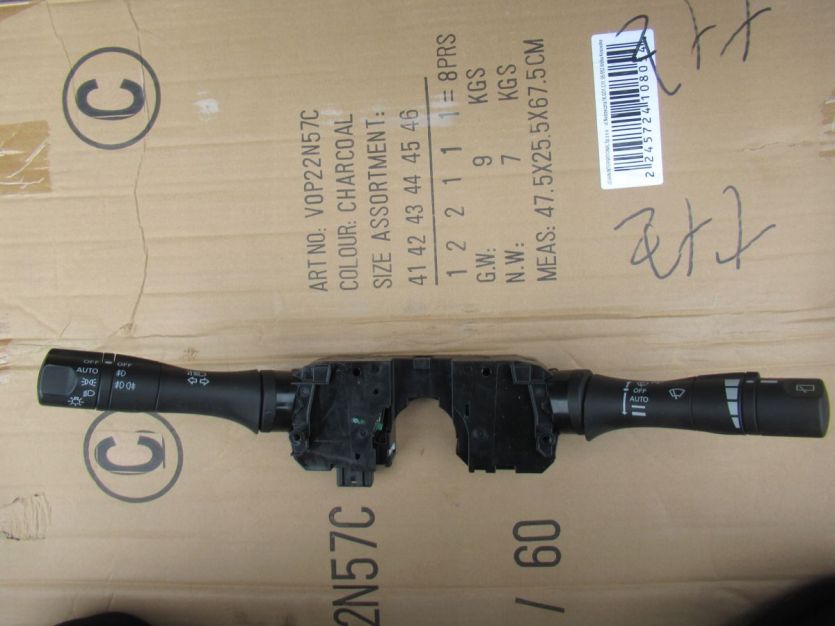 NISSAN JUKE I LIFT 2015 R. PRZEŁĄCZNIK