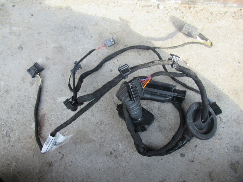 SKODA SCALA WIĄZKA DRZWI PRAWY TYŁ TAB019541C