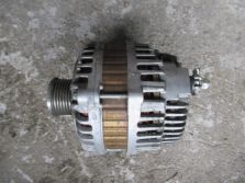 NISSAN JUKE I LIFT 2015 R. 1.2 DIG-T ALTERNATOR 23100-BV80A