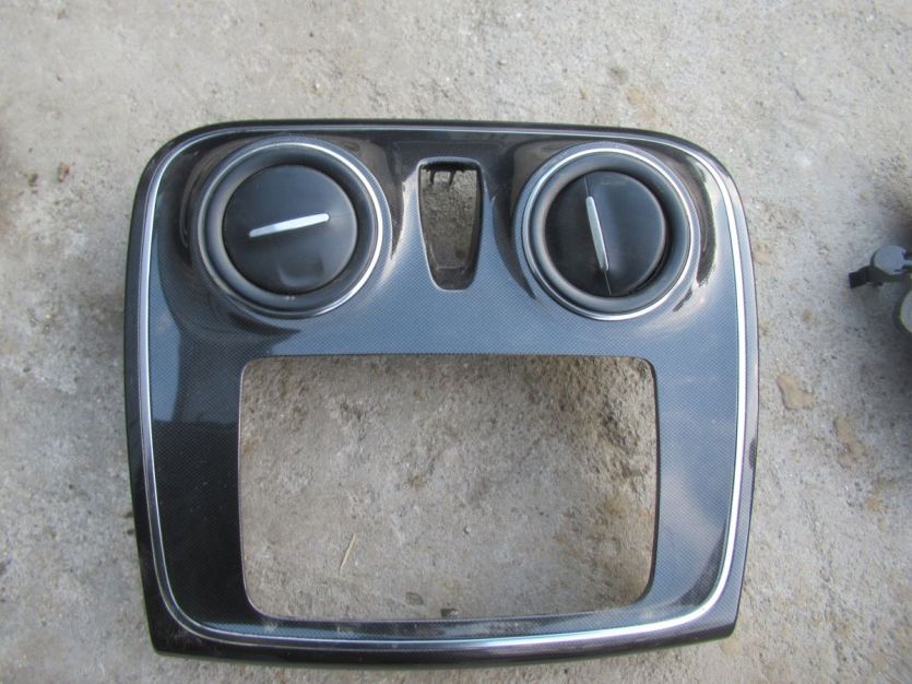 SANDERO II LIFT 2019 R. 0.9 900 TCE RAMKA RADIA