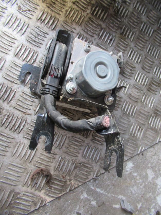 SANDERO II LIFT 2019 R. 0.9 900 TCE POMPA ABS 476603249R