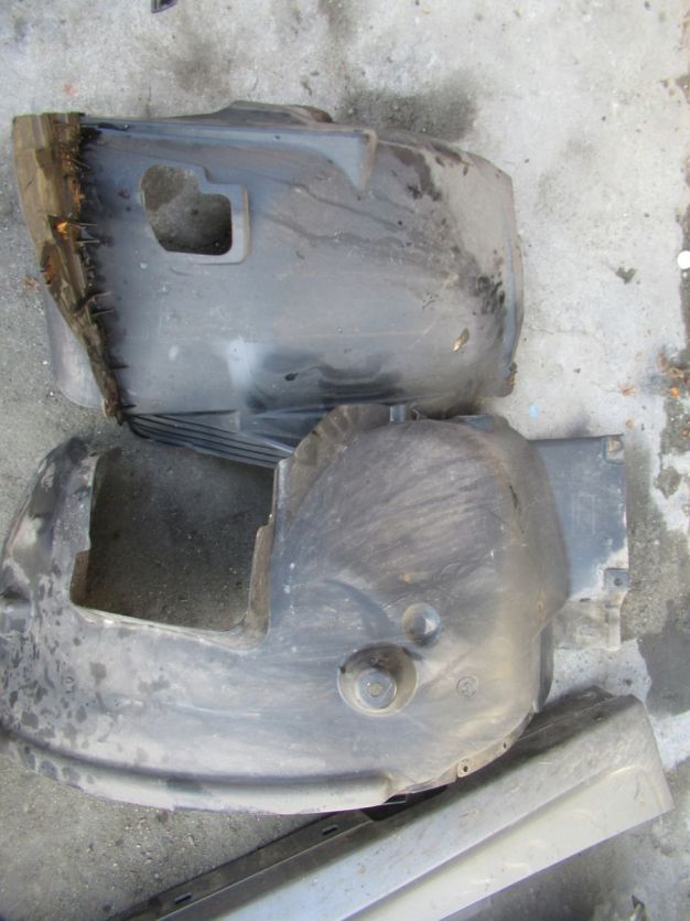 BMW E81 E87 5D NADKOLE LEWY PRZÓD 748506