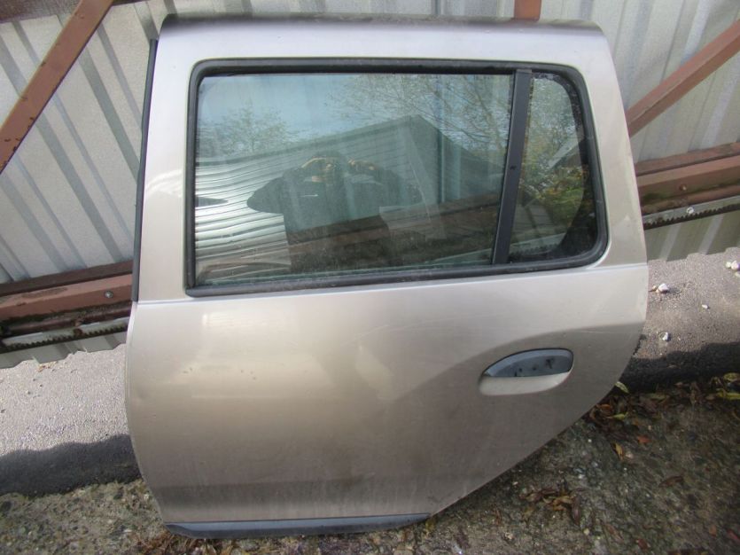 LOGAN II kombi MCV 2016 R. DRZWI LEWY TYŁ