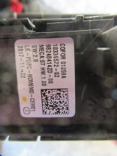 PEUGEOT 5008 II 2018 R. PRZEŁACZNIK SZYB LEWY 98248414ZD