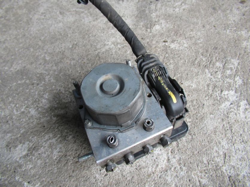 DACIA SANDERO II POMPA ABS 476605492R