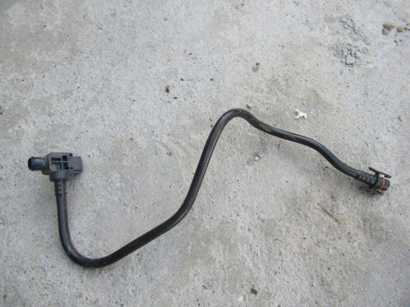 DACIA DUSTER I LIFT 1.6 SCE RURKA PRZEWÓD PODCISNIENIA SERWA