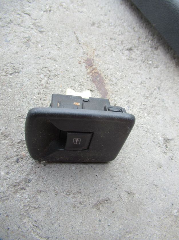 DACIA LODGY DOKKER LIFT 2017 R. 1.2 PRZEŁACZNIK SZYBY