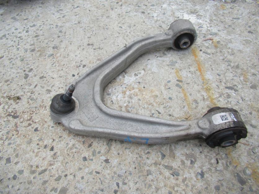 MASERATI GHIBLI M157 3.0 D WAHACZ LEWY PRZÓD GÓRNY