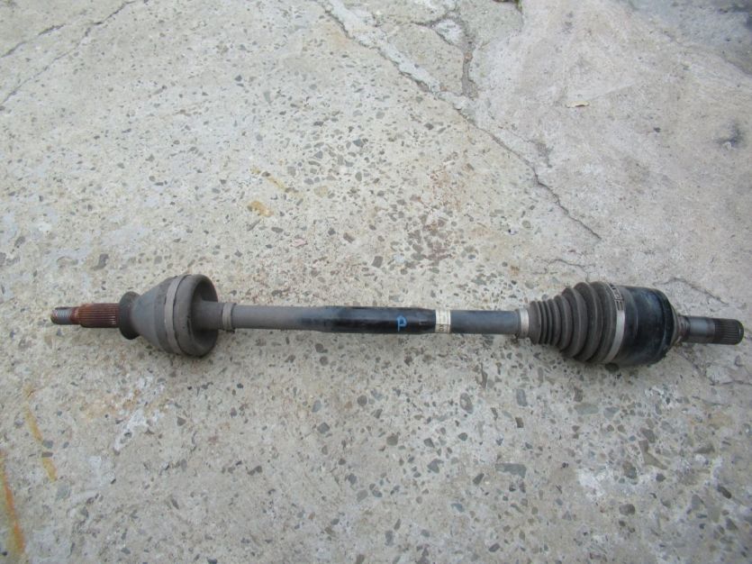 MASERATI GHIBLI M157 3.0 D półos prawy tył 06700054530