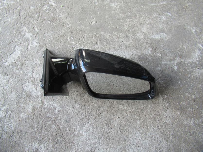 BMW F10 LUSTERKO PRAWE B90 F0153122U6680