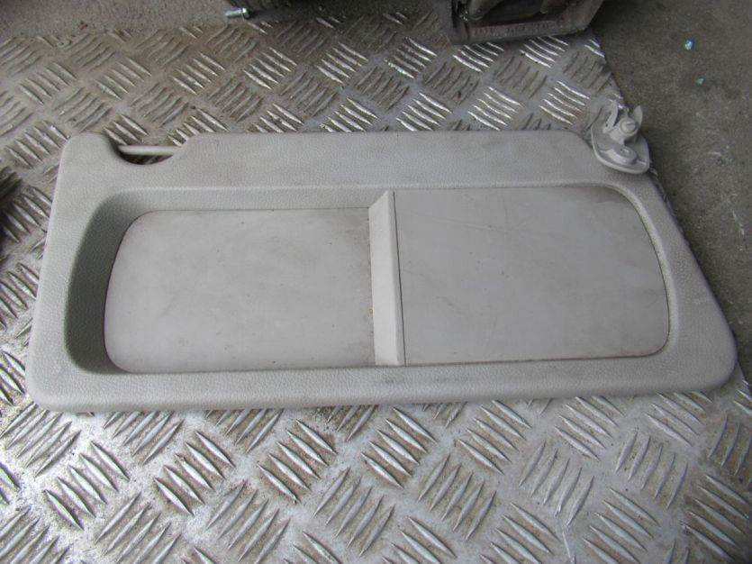 DACIA LODGY DOKKER OSŁONA PRZECIWSŁONECZNA PRAWA