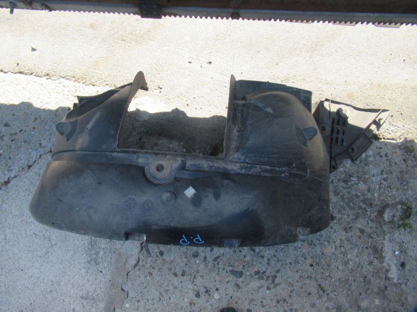 DACIA SANDERO II NADKOLE PRAWE PRAWY PRZÓD 638407903R