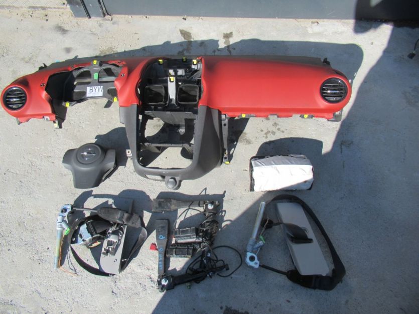 CORSA D LIFT DESKA PODUSZKI 2011 R.