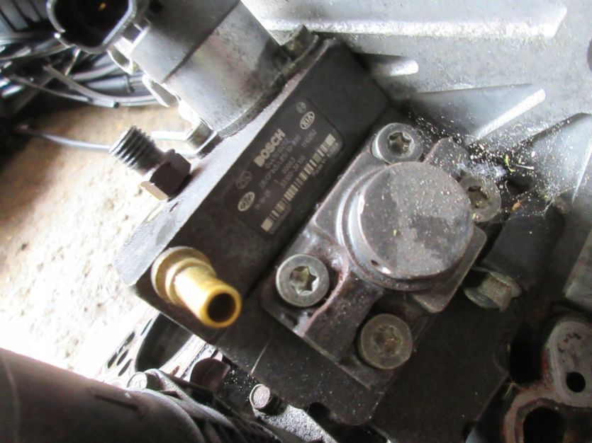 ix55 3.0 CRDI POMPA WTRYSKOWA D6EB 33100-3A100