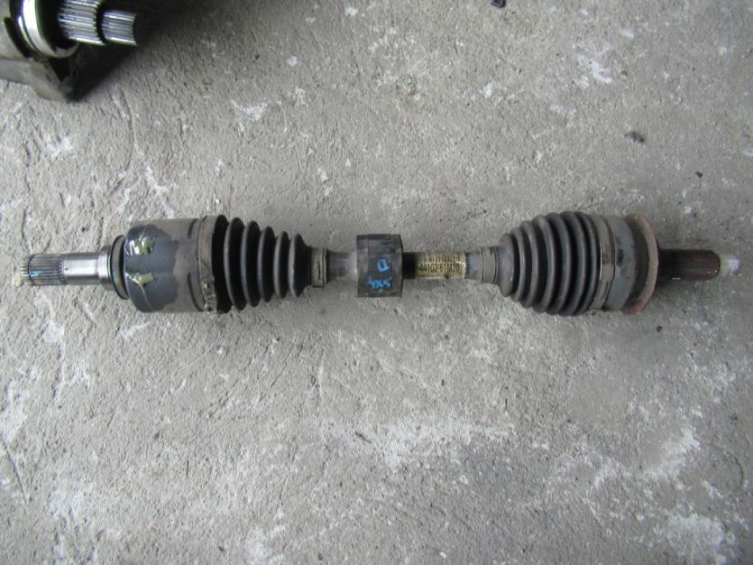 SUZUKI SX4 S-CROSS 13 - 16 1.6 DDIS 4X4 PÓŁOS LEWY PRZÓD 44102-61M20