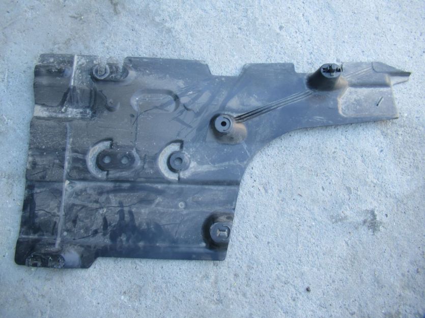 DACIA JOGGER OSŁONA PODWOZIA PRAWA 748A23354R