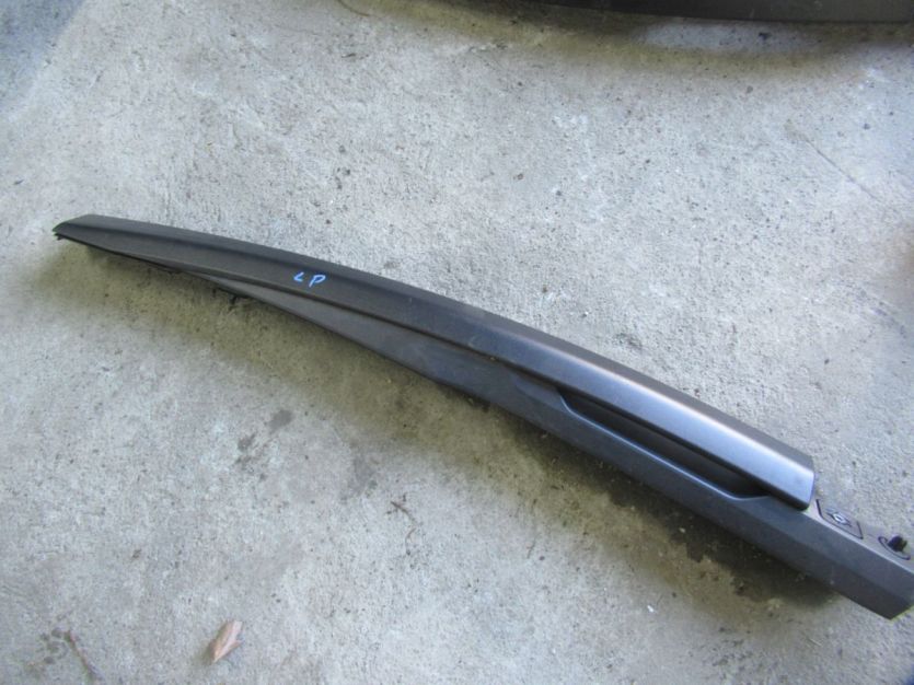 DACIA JOGGER RELINGI RELING LEWY PRZÓD