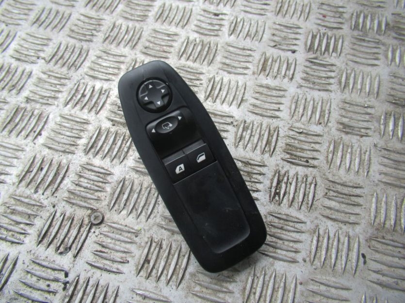 PEUGEOT 2008 I 2015 R. PRZEŁĄCZNIK SZYB LEWY PRZÓD