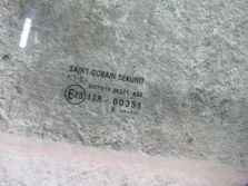 DACIA DUSTER I LIFT 1.6 16V SZYBA PRAWY TYŁ