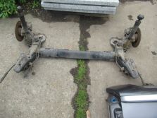 PEUGEOT 2008 I 2015 R. OŚ BELKA TYŁ