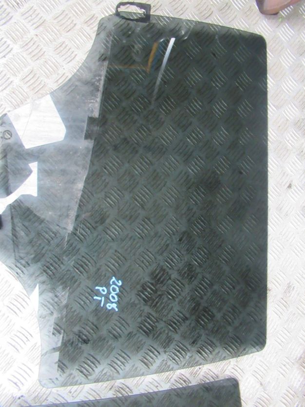 PEUGEOT 2008 I 2015 R. SZYBA PRAWY TYŁ PRAWA CIEMNA