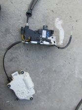 hyundai EQUUS GENESIS 2015 R. ZAMEK DRZWI LEWY PRZÓD 81310-3N020