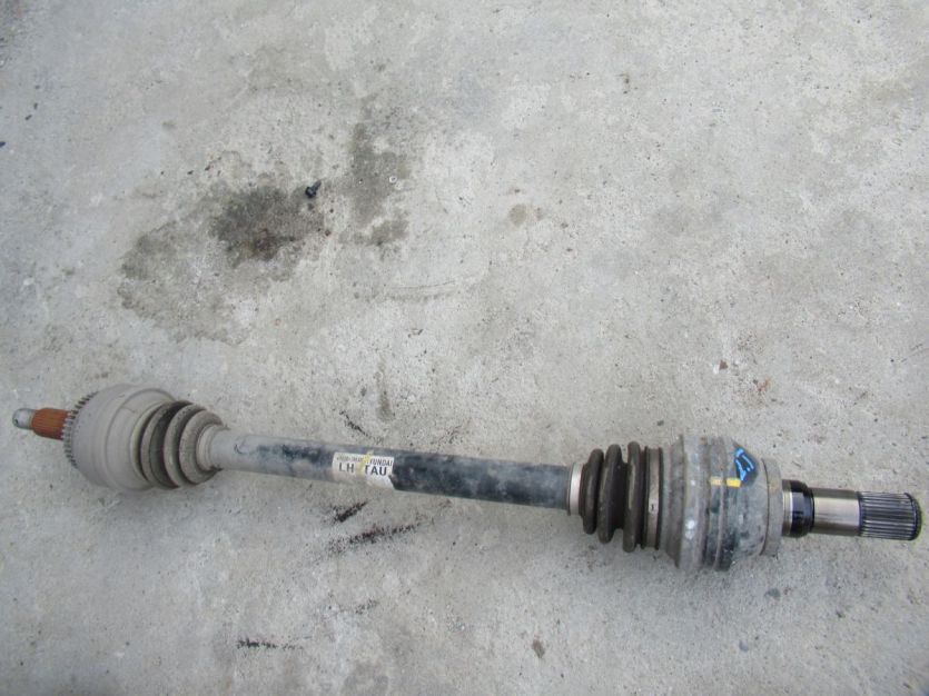 hyundai EQUUS GENESIS 2015 R. 5.0 GDI V8 PÓŁOŚ LEWY TYŁ 49600-3M300