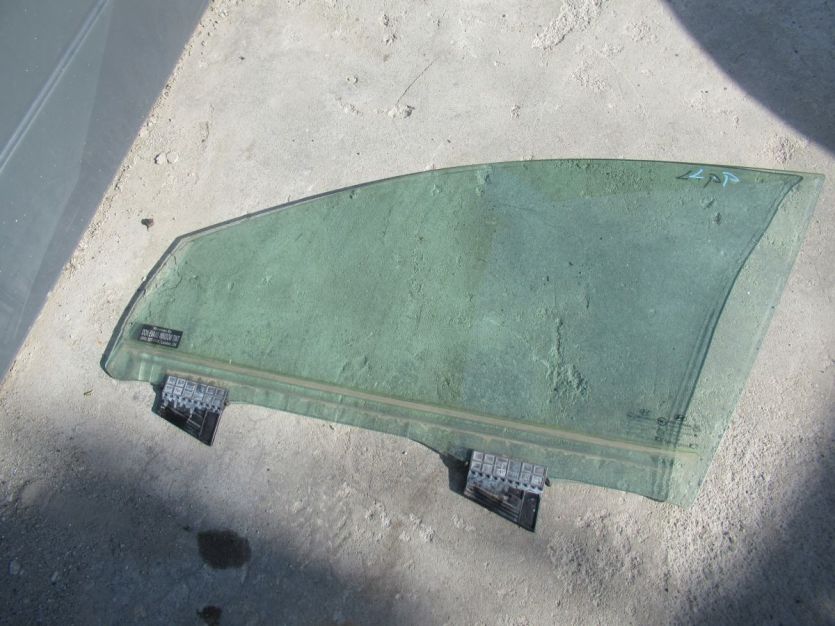 hyundai EQUUS GENESIS 2015 R. SZYBA LEWY PRZÓD