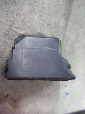 DACIA JOGGER 2023 1.0 TCE 1.0 LPG SKRZYNKA BEZPIECZNIKÓW PUSZKA