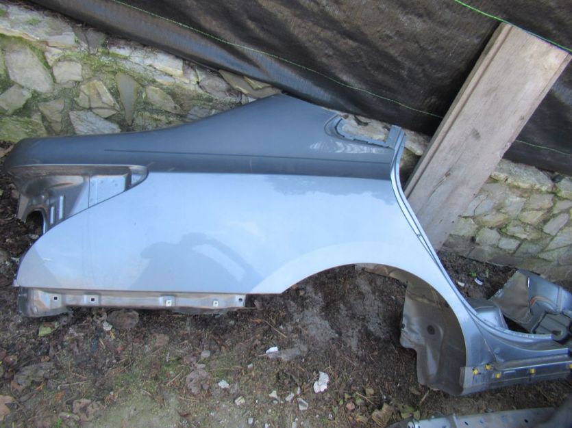 hyundai EQUUS 2016 R. BŁOTNIK PRAWY TYŁ