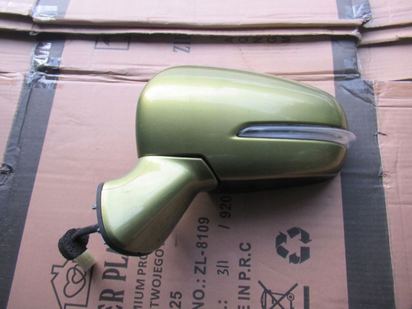 SUZUKI SX4 S-CROSS LUSTERKO LEWE 8PIN 84702-61MK0 ZUS