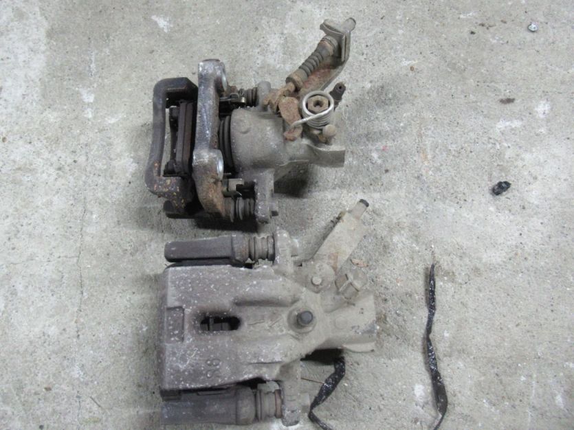 SUZUKI SX4 S-CROSS LIFT VITARA III ZACISK HAMULCOWY LEWY TYŁ