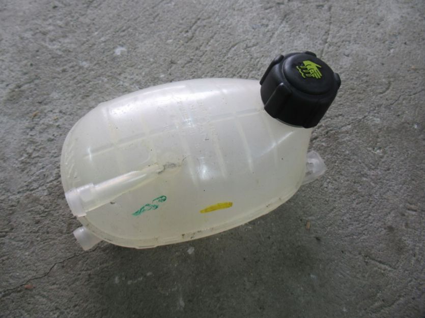 DACIA JOGGER 2023 1.0 TCE ZBIORNICZEK WYRÓWNAWCZY