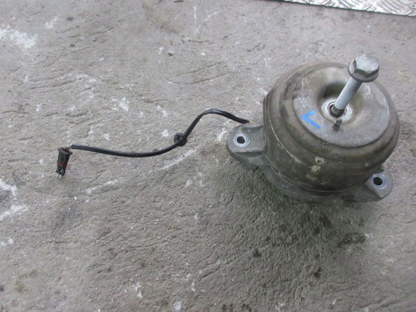 MERCEDES GLK X204 2.2 CDI PODUSZKA SILNIKA LEWA