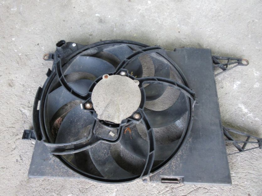 FIAT LINEA POMPA 1.4 8V WENTYLATOR