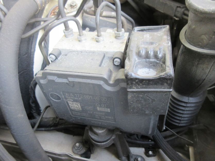 MERCEDES GLK X204 2.2 4-MATIC AUTOMAT POMPA ABS A2044316612