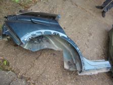 PEUGEOT 5008 II 2018 R. EDZ BŁOTNIK PRAWY TYŁ