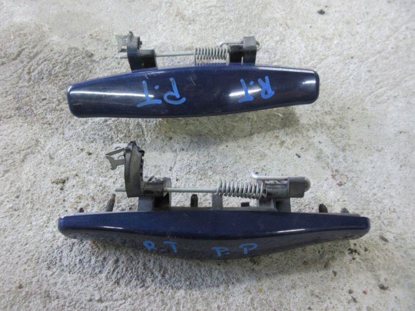 RENAULT THALIA II 2011 R. KLAMKA PRAWY PRZÓD