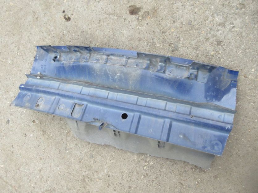 RENAULT THALIA II 2011 r. PAS TYŁ DV460