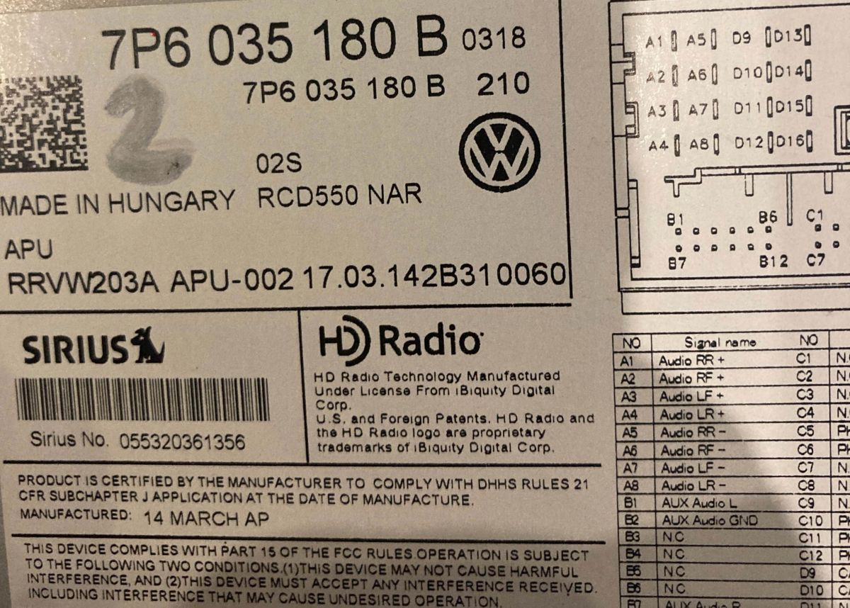 VW Touareg 2 Radio Ekran Display 7P6035180B