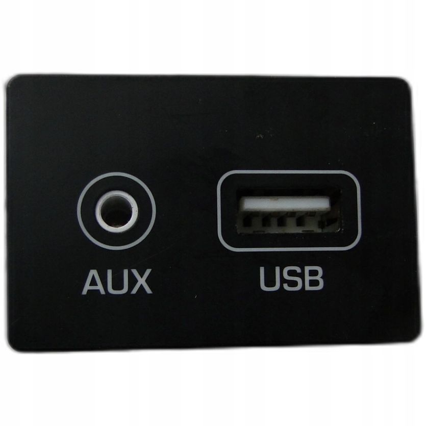 GNIAZDO AUX PORT USB HYUNDAI TUCSON III