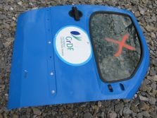 DRZWI PRZEDNIE PRAWE DOBLO LIFT 05-09 BEZ KOROZJI