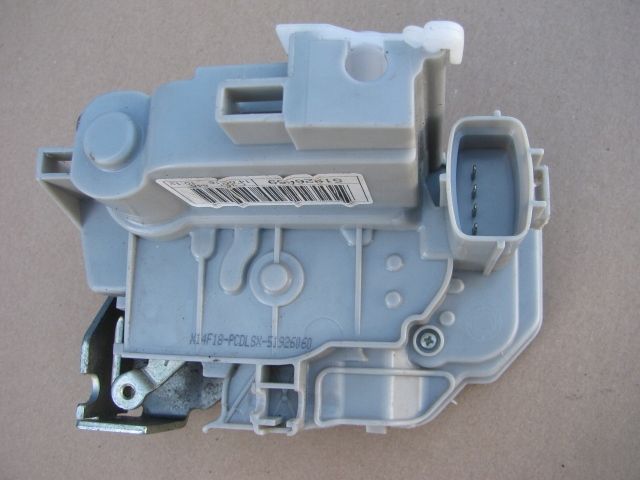 ZAMEK DRZWI LEWY TYŁ YPSILON 11-22 51926059