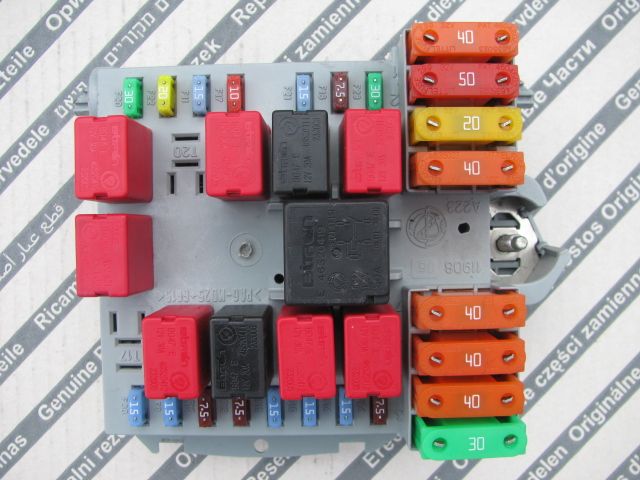 SKRZYNKA BEZPIECZNIKÓW DUCATO BOXER JUMPER III 14- 1376610080