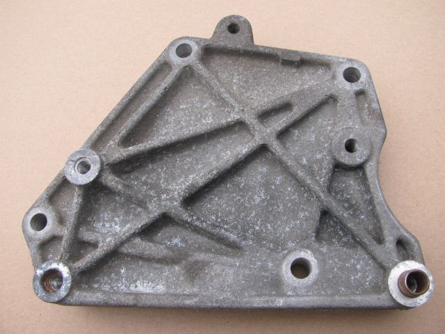 UCHWYT ŁAPA MOCOWANIE ALTERNATORA FIAT ALFA LANCIA 1.3 MJTD 73502146